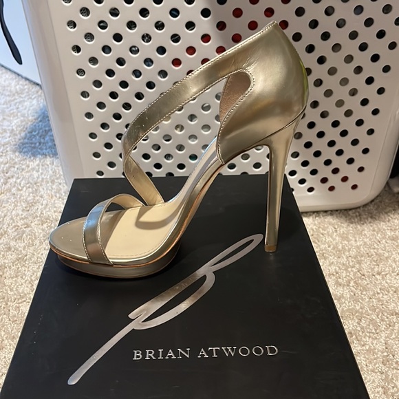 Brian Atwood Consort Champagne Gold Sandals Heels Sz 8 - Picture 4 of 6